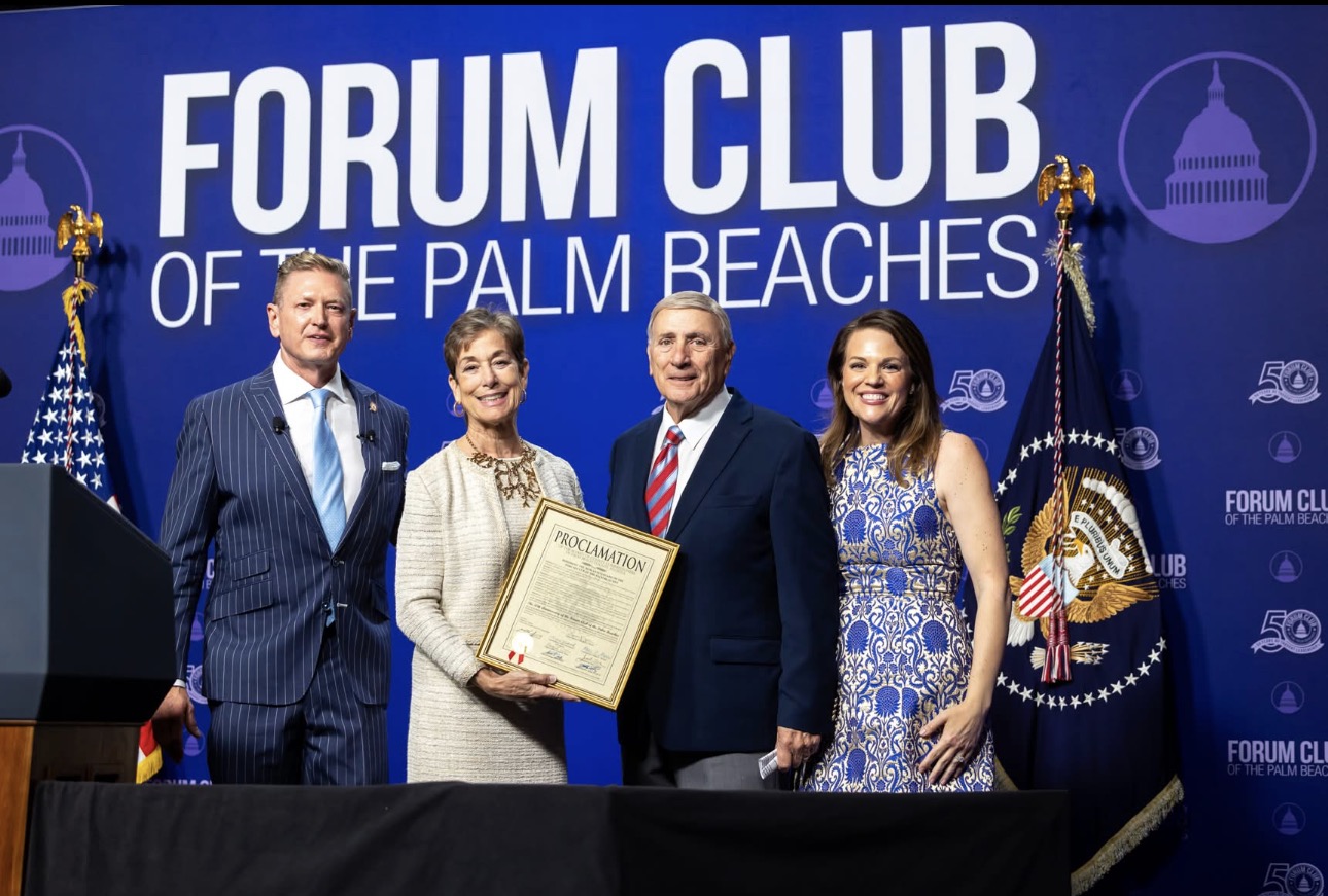 http://pbcauthor/NewsroomImages/0526/marino-forum-club.PNG