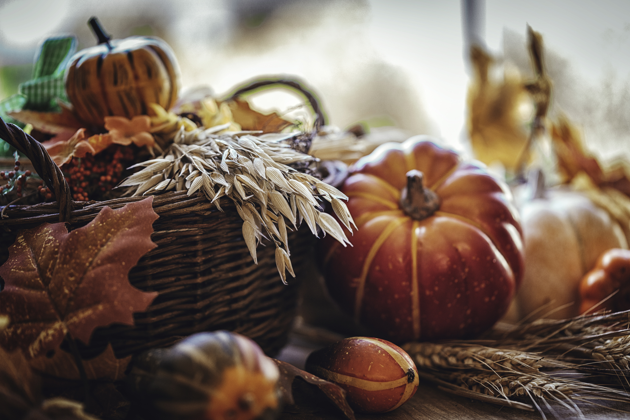 thanksgiving table with food